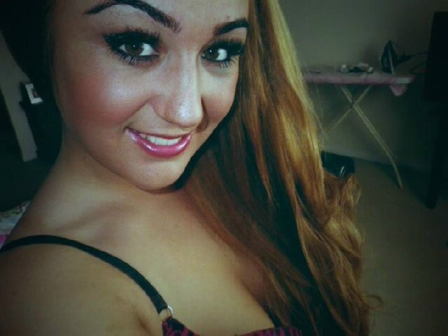 Hollsmcc's profile picture. Make up artist, bespoke bikinis and accessories by holly, livin for the summer, x peace love and happiness x