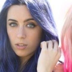 21.Sweet California como estilo de vida,siempee con una sonrisa en la cara,me encanta la musica.¿Carlos? la razon por.la que.sonrio