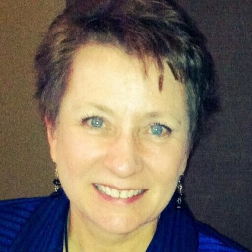 Nebraska proud. Alzheimer's advocate. Geocacher. National Parks junkie. J, A and C's devoted Bugga.