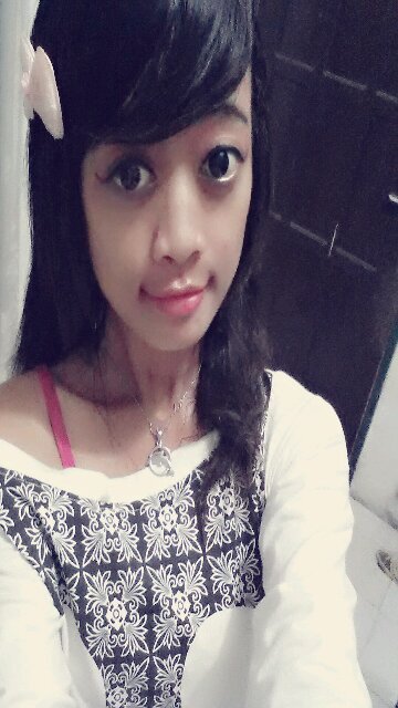 Aku Cewek Sederhana Dan apa adanya .
♥Simple Women♥

Add My facebook :
http://t.co/oO2GNHn0I8