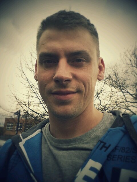 finfin82's profile picture. 