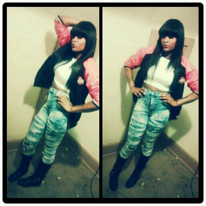 ALL ABOUT A DOLLA!! #prettyg!rlsrock#swaggstayoffcial#luvanolove333