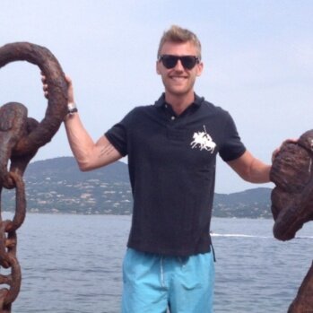 vinsonukc's profile picture. Nicki Minaj fan, 20, Senior Admin Assistant for Social Services, obsessed with my pug - Lola