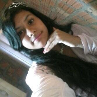 Sorrisoo Lindoo essa morena teem .'-' ♥