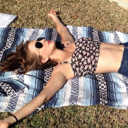 InterestAppGirl's profile picture. 