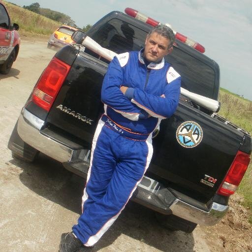 Dj, bombero voluntario de San Telmo/Puerto Madero y paramedico y Jefe Del Equipo De Rescate De A.A.V en ZONAL DEL ATLANTICO Y RALLY
