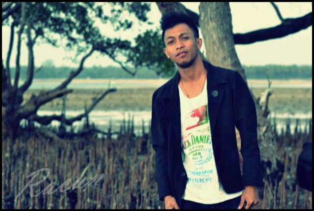 eckharacun's profile picture. Penikmat musik dan film