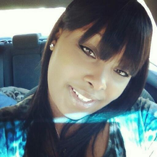 A 910 Country-College girl! Political Science major w/ minor in International Affairs & public sociology .C/O 2015.