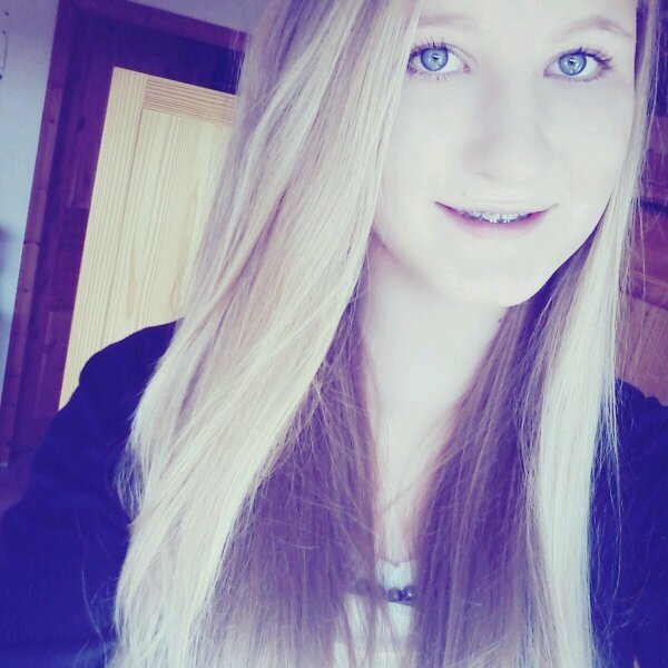 nice to tweet you!:3 14years ~ germany ~ follow me:) ✌