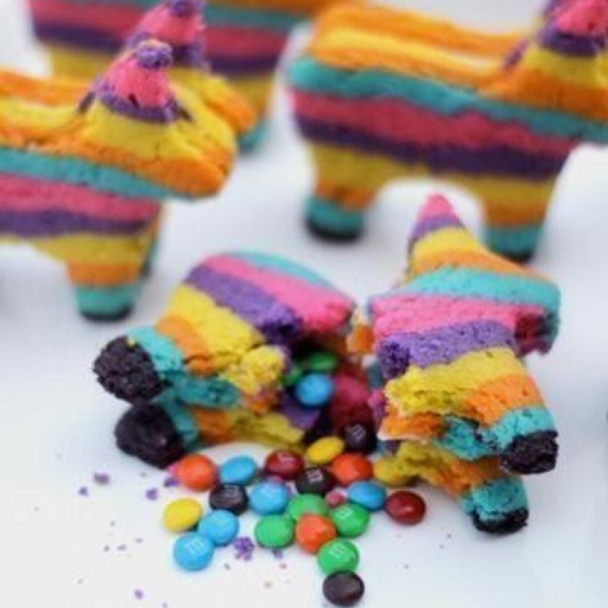 bathtimefun's profile picture. I tweet yummy pics of desserts i follow back