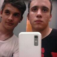 Jefe de grupo de @Paddock_Light. Se buscan Relaciones Publicas wa:677252033  Twitter personal @Ivan_MP_97 .