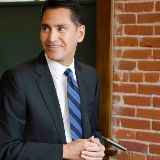I am a criminal defense trial attorney. I focus on complex federal and state felony offenses. I've tried over 250 jury trials, from fraud to murder.