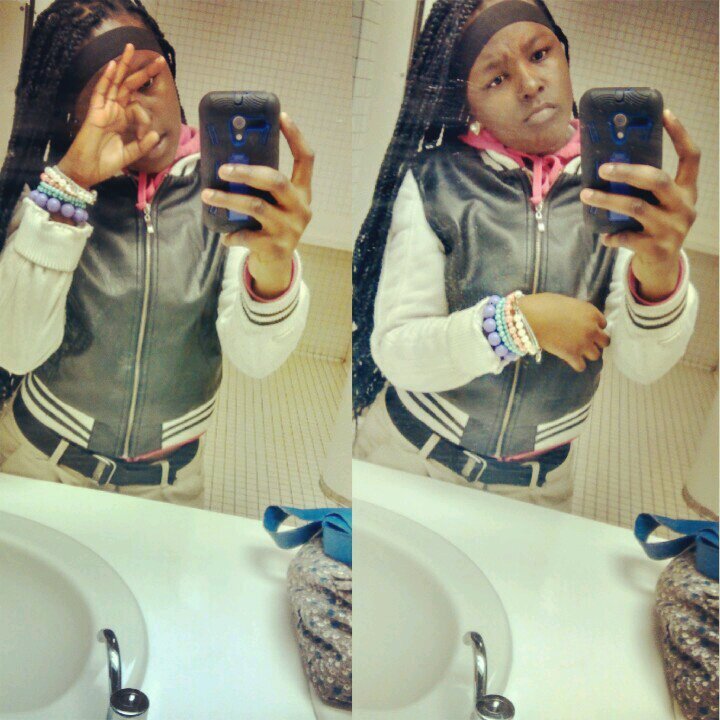 * Hey Everybody Its Kamia ♥ Yea My Twitter Dead So Follow Me  Im Cuffed Bae & I Rockinnn 1210 ❤ But Yea Thats It #Darskinn Bby ❤ ✌