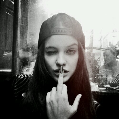 SensualSexyBitch. Quiero amigos D:. Busco un SensualSexyBitchBoyNovioDeBarbz. (?