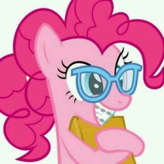 Hi am Alexandra! I like applejack, pinkie pie, twilight sparkle, rarity, fluttershy, celestia most all the ponies are my favorites!! ^^