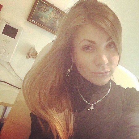 BryaAkulAnna's profile picture. Аниме учит добру! Когда школьница в кровавой драке убивает монстров, это по- любому добру научит, и чем короче юбка у школьницы тем добрее