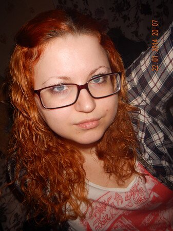 LipeSherValen's profile picture. Еду в автобусе,сижу напротив парня,а у негоглаза безумно красивые.У него карие глаза,я оторватся не могу,моя остановка,я встаю,а он на меня