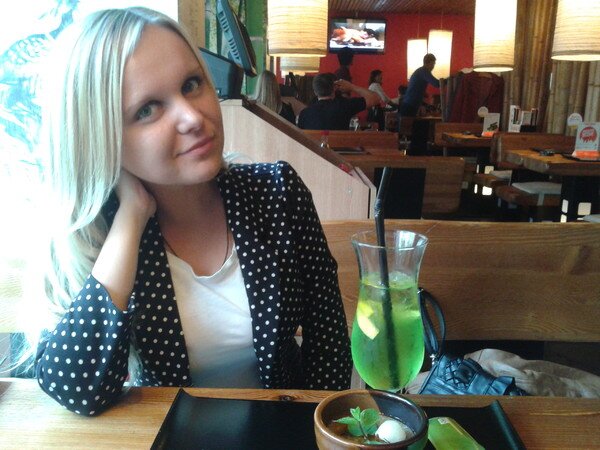 ValenSpiVeli's profile picture. — С какой фразой вы идете по жизни?— «ахахахах, пиздец. я сваливаю».