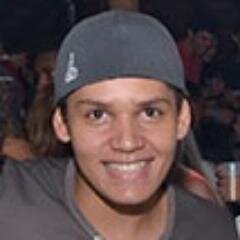 Ex-BBB, Cantor Profissional, Ator Porno, Modelo, Jogador Profissional, ator da Rede Globo, e ultimamente ando mentindo muito... #Follow-me