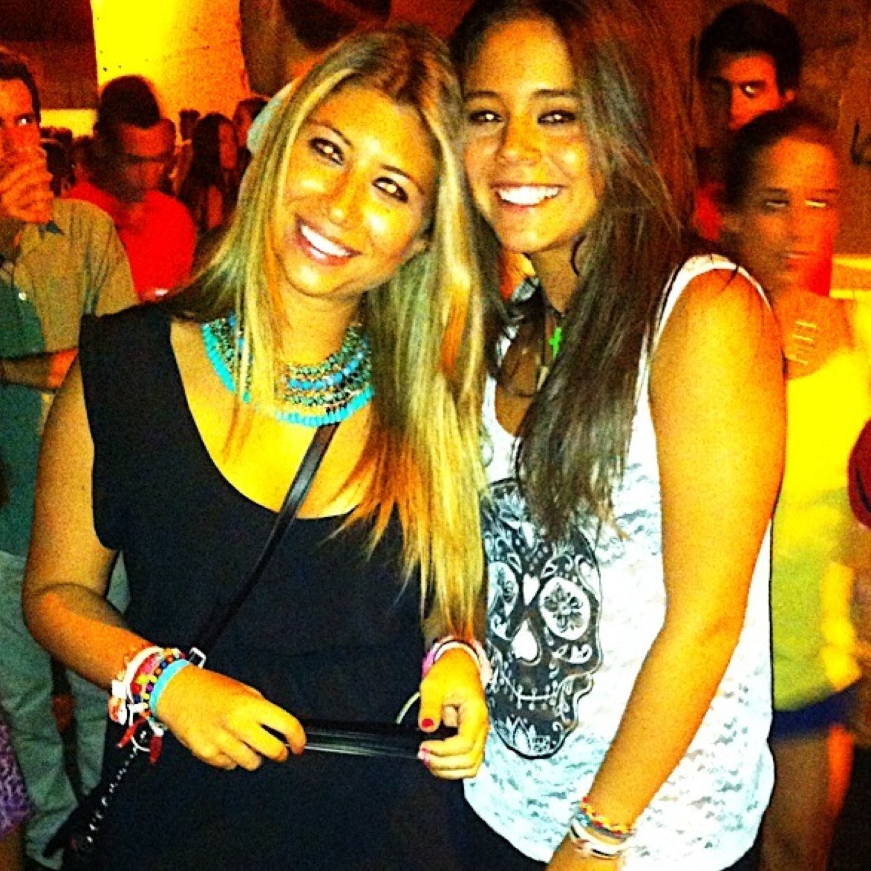 clau_aparicio's profile picture. Estudiante de periodismo y comunicación audiovisual en la UFV.