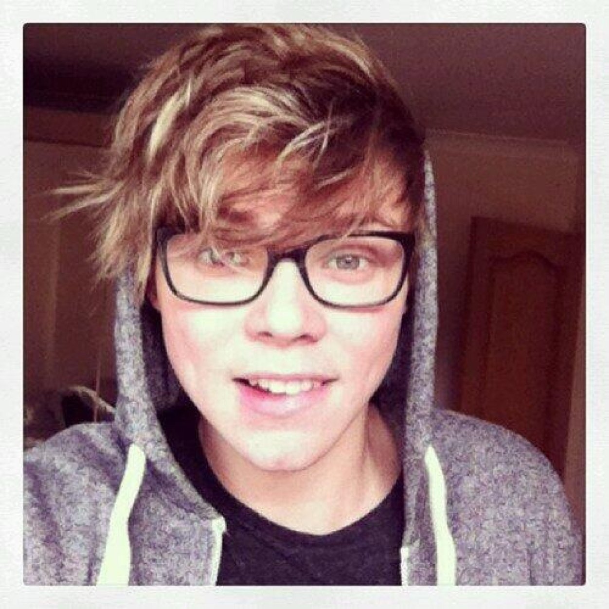 @xoclifford pls follow x