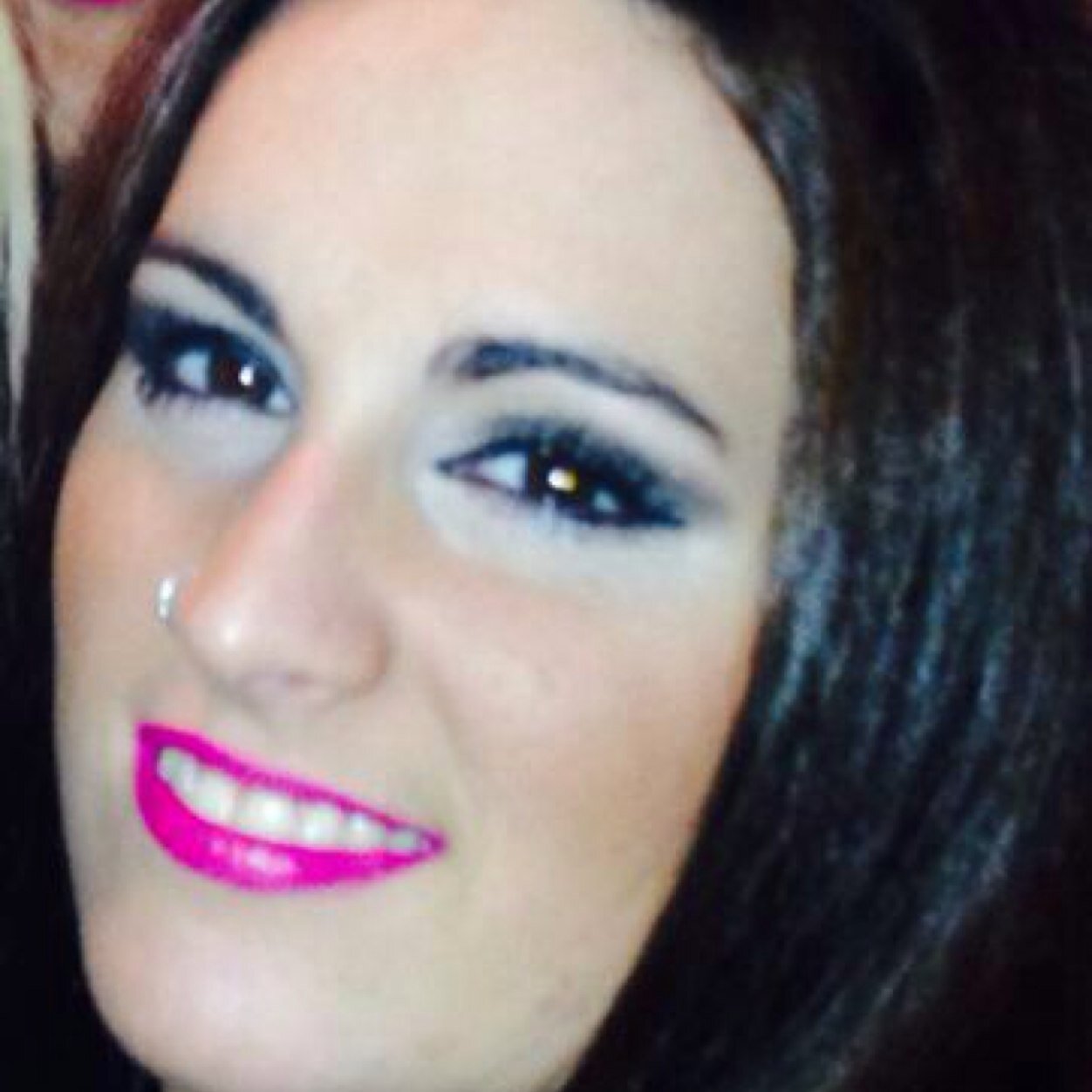 sara_sevillana's profile picture. Estudiante de criminologia en la US. Amante de la fiesta y la musica...y por ello al cabo del dia hay cosas que me dejan to loca ;)