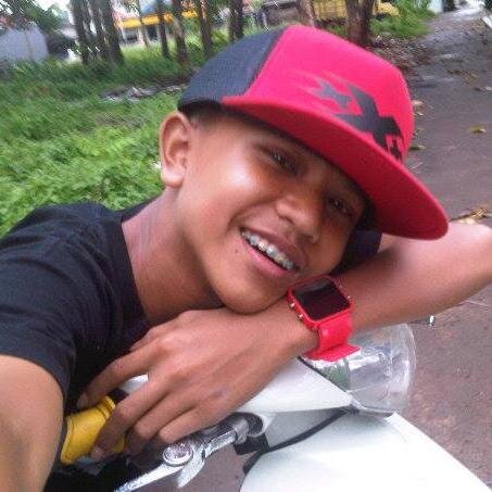 Single:) | Mybirthday9Maret2000 | Barmes!;;) | Smpkartika81\m/ | follback?justmention!;;)