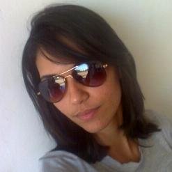 Valorize uma bela personalidade, pois a beleza exterior é como água exposta ao sol: Evapora!