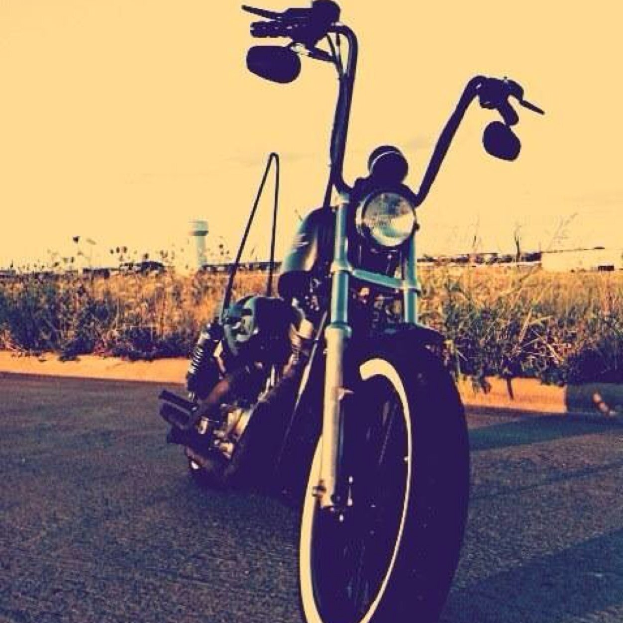 We specialize in all services from maintenances, diagnostics, and custom add-ons for all your bikes needs. Dirt bikes, stunt bikes, cruisers and more