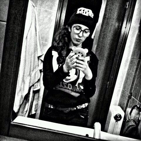 ShanaOberhel's profile picture. the sound of his laughter is like music to my ears.