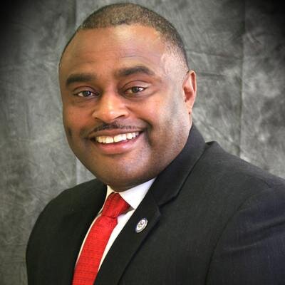 Official Twitter account of Sheriff Tyrone Lewis. This account is run by #Lewis2015 campaign staff. Tweets from the Sheriff are signed -TL.