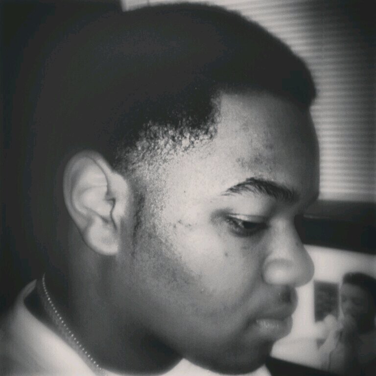 headhunta97's profile picture. ROSEHILL HARDHEAD follow me!