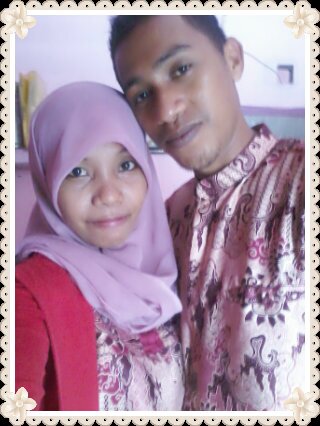 love Allah | love Muhammad | love my family | love my hubby | love my profesi Pharmacist | likeTraveller | like Photografi | like StandUp Comedy