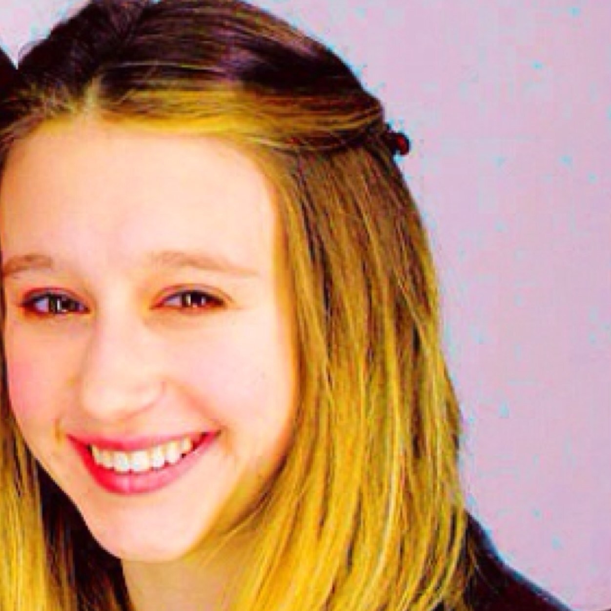 HEY FREE FOLLOW PLEASE GO FOLLOW @radsydney OR I WILL UNFOLLOW YOU GO FOLLOW @radsydney