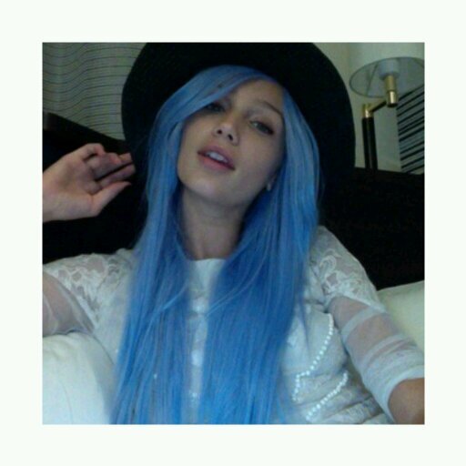 —cailin russo