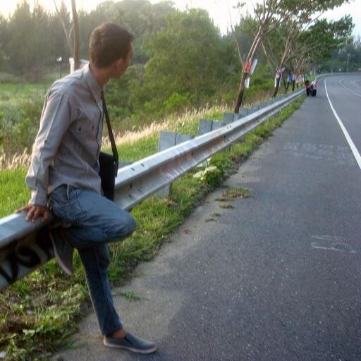 Radi_Fahlefi's profile picture. Selagi nafas berhembus ..Teruslah bermimpi,Teruslah berharap,Teruslah berusaha ..