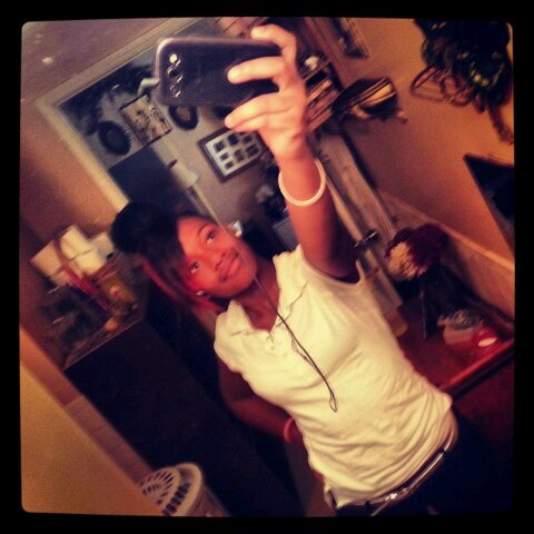 Mz_BbyGurl's profile picture. 