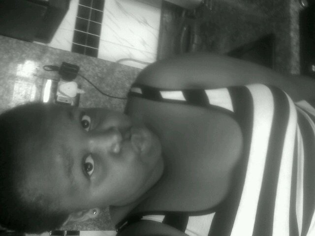 Loving nd caring lady. Definition of mic independent..lover of god nd jesus christ....♥