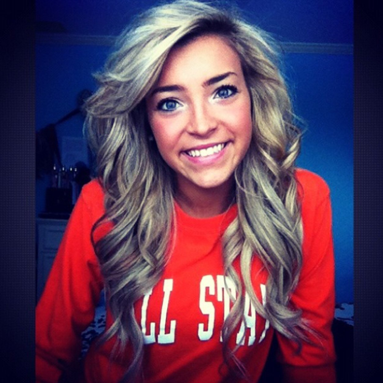 its__mariah's profile picture. this account is so i can express myself w/o my friends judging me :-)