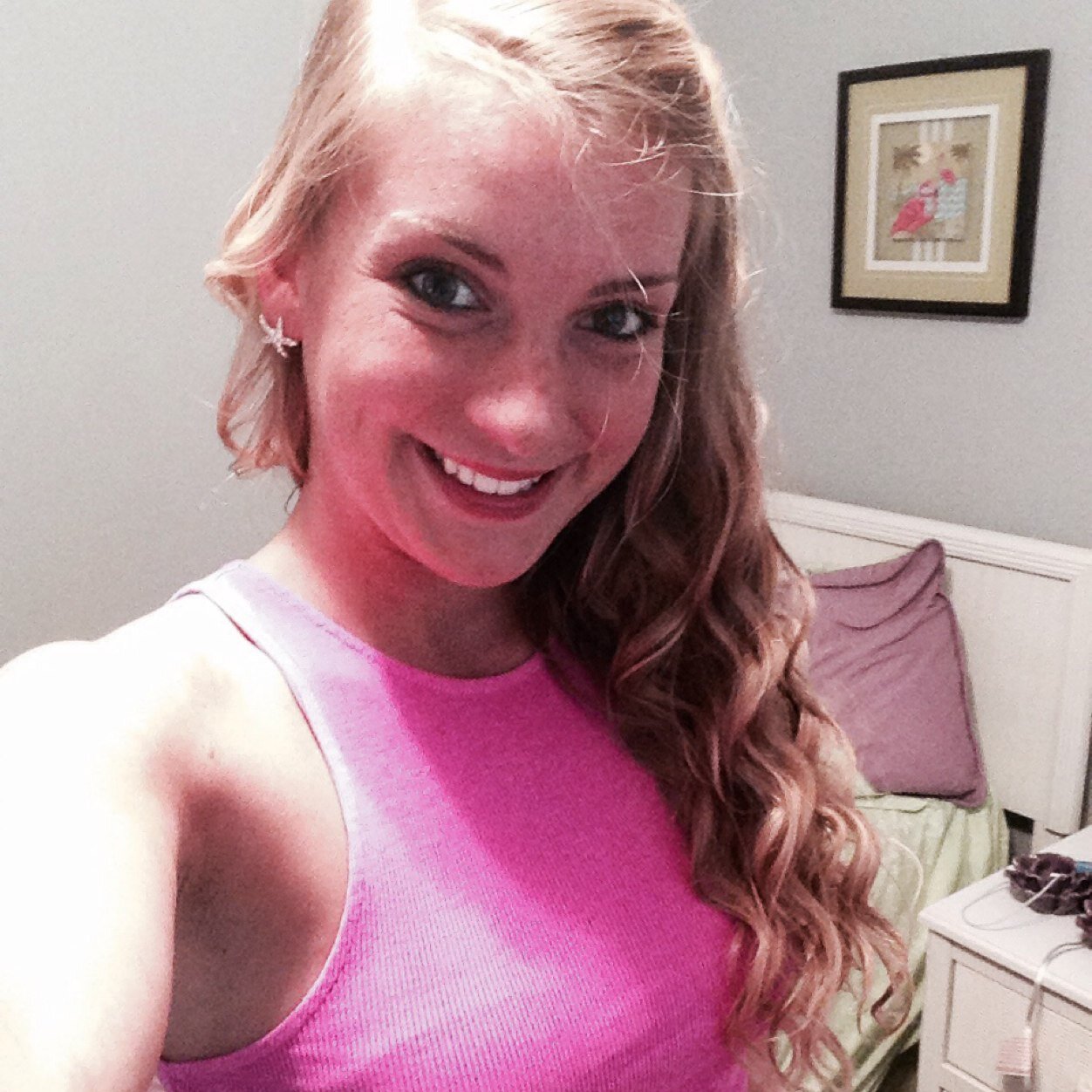 geebee827's profile picture. I believe in the sun even if it isn't shining. I believe in love even when I am alone. I believe in God even when He is silent ✝