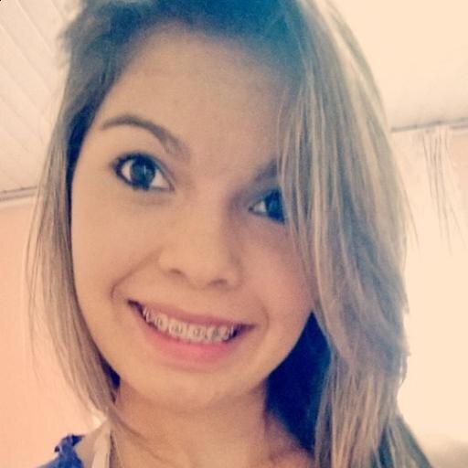Desistir pra quê? Muita coisa boa ainda vai acontecer. :}