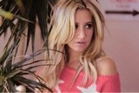 ღ I'm not just fabulous. I'm PERF. ღ ღSingleღ {RP}