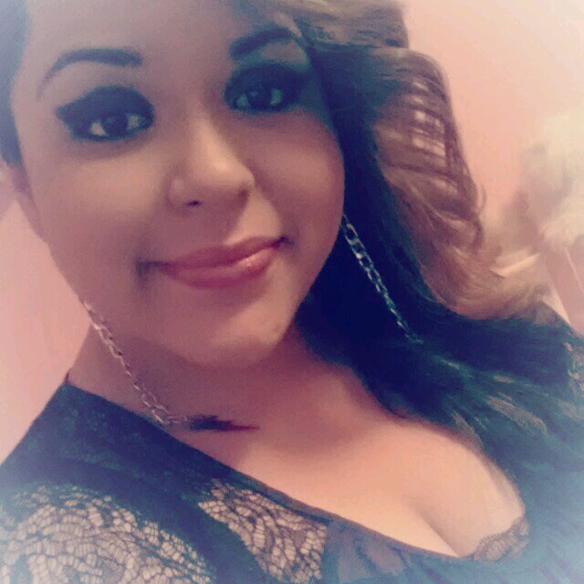 Very outgoing girl who likes to party and have fun. My 3 favorite things are being Crazy, Happy and Wild. ^_^