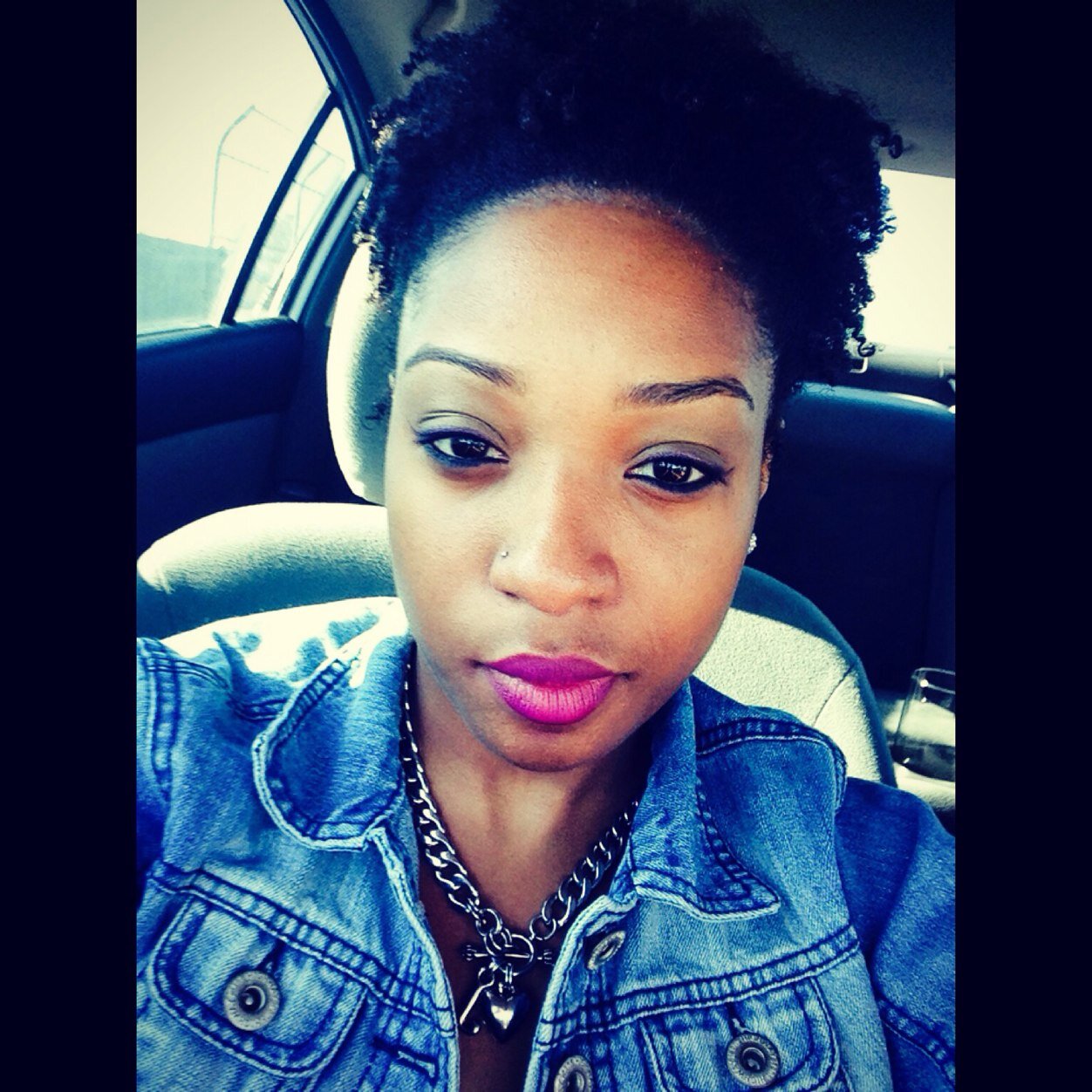 I love my twin sis @_twinbeauty follow her !