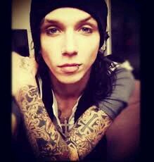 AvanCavet's profile picture. 17,5'11,graduated internship at Family Company, bisexual dominant interested in magical body art   --Declan--