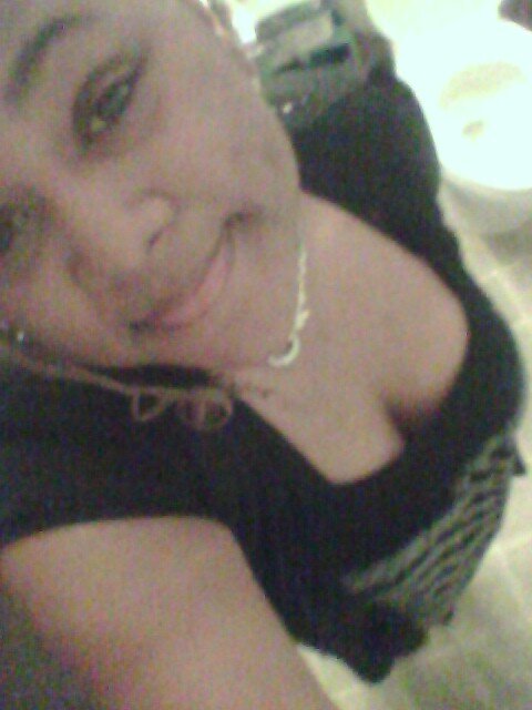 Follow Me   & I'll Follow Back (: Follow My Sister/ Lil Thugg/ Everythingg @____sheFlawless (: | single & nt lookin