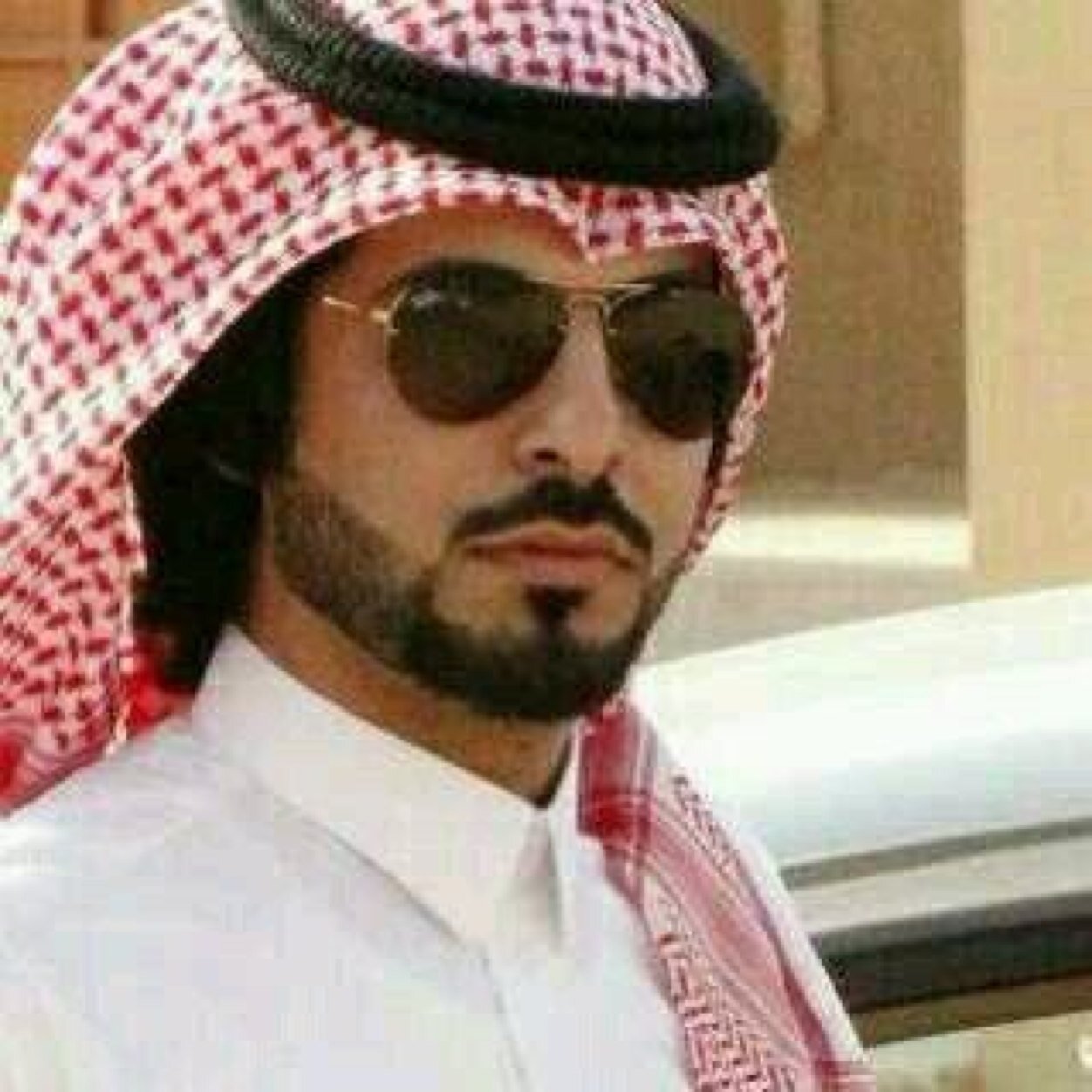 انقطاعك عن الصلاة يعني بأنك ستحرم من الراحة النفسية في هذه الدنيا