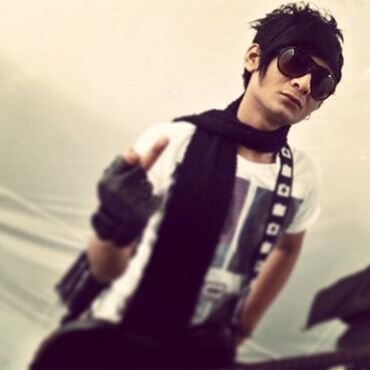 'I am Me |  @ph0enixband_id
