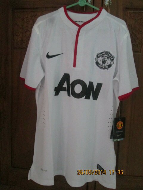 Jual Aneka Jersey Klub dan Negara, Player Isoe dan Grade Ori Thailand untuk Ladies, Gent dan Couple'an. Klub @120K, Negara 130K.