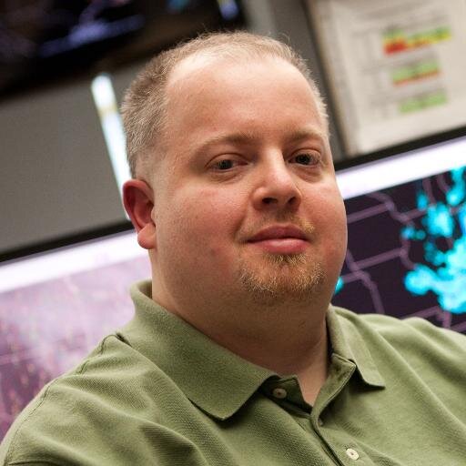 Severe weather/tornado forecaster and meteorologist ⛈ 🌪 #STLCards ⚾️ fan and Packers 🏈 owner. @ValpoU grad @NWAS Board